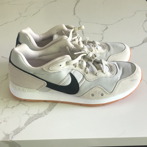 Nike Venture Runner - Picture 5 of 10